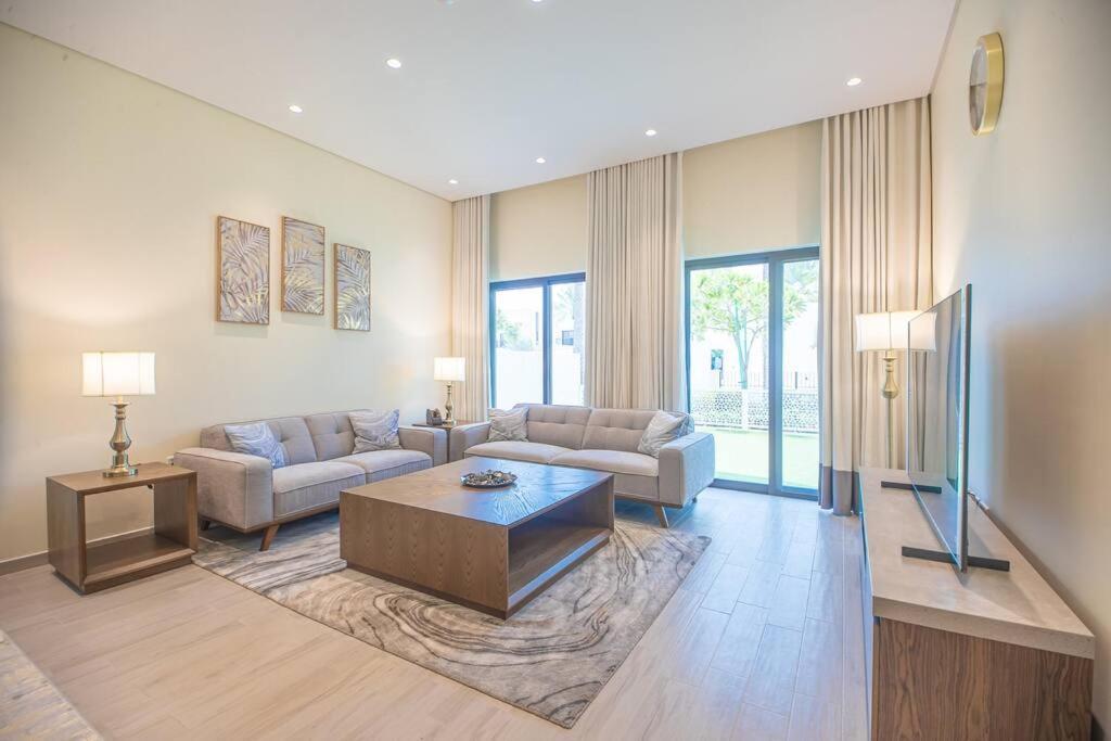 Luxury 3 Bdr Villa By The Sea 54 Fujairah Exteriör bild