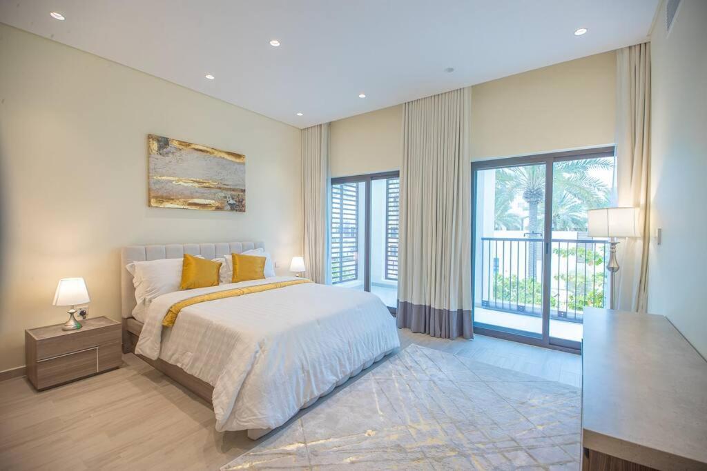 Luxury 3 Bdr Villa By The Sea 54 Fujairah Exteriör bild