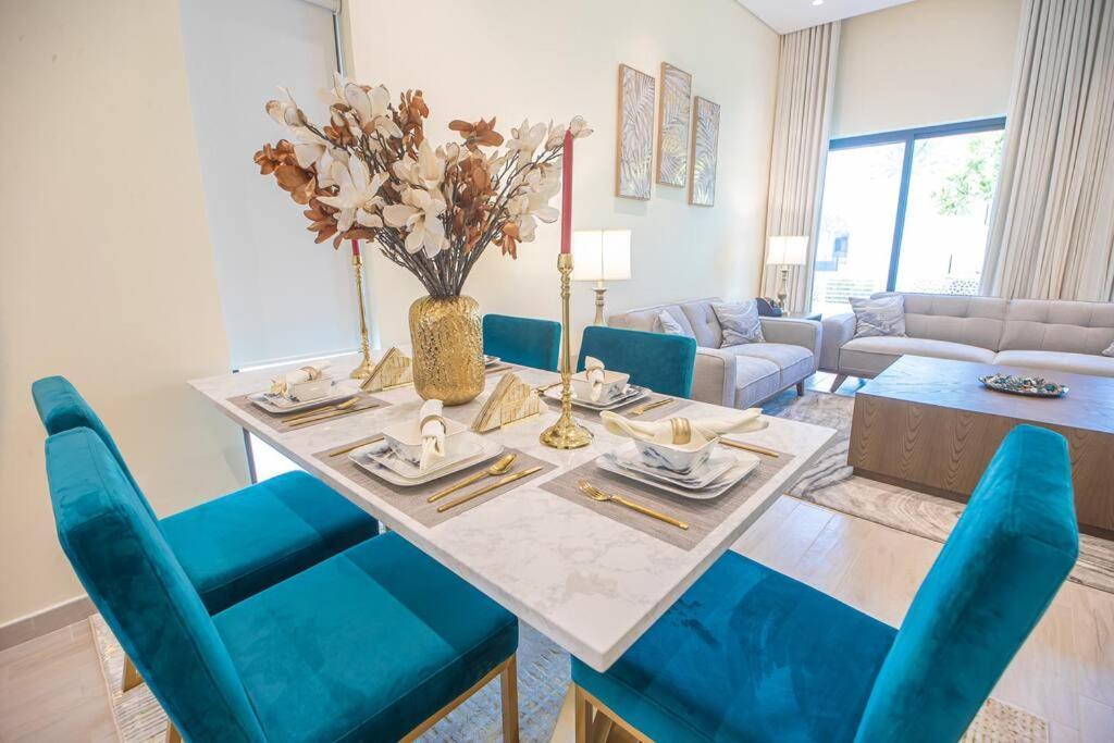 Luxury 3 Bdr Villa By The Sea 54 Fujairah Exteriör bild