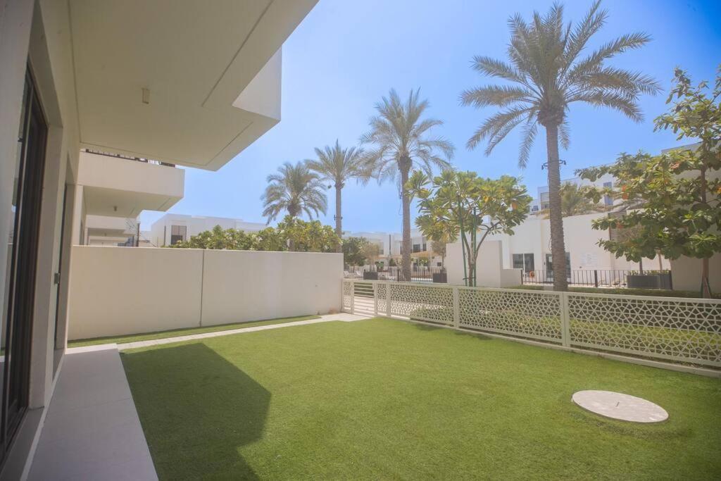 Luxury 3 Bdr Villa By The Sea 54 Fujairah Exteriör bild